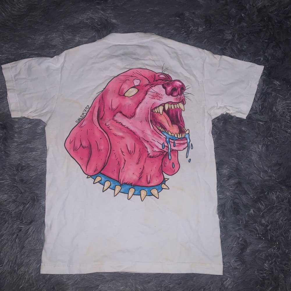 Salem t-shirt cool art in back